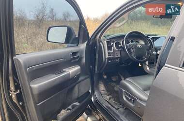 Пикап Toyota Tundra 2011 в 