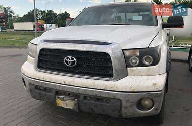 Пікап Toyota Tundra 2008 в Кам'янському