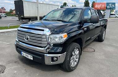 Пікап Toyota Tundra 2015 в Києві