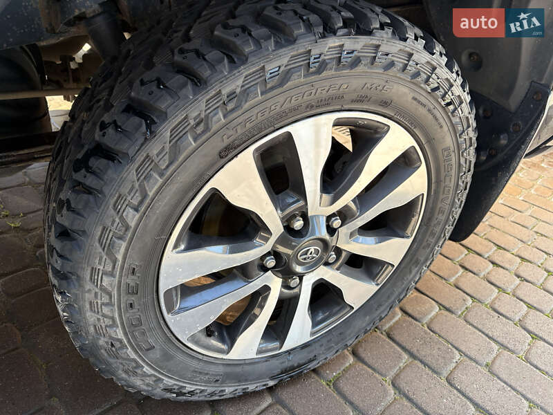 Пікап Toyota Tundra 2019 в Львові