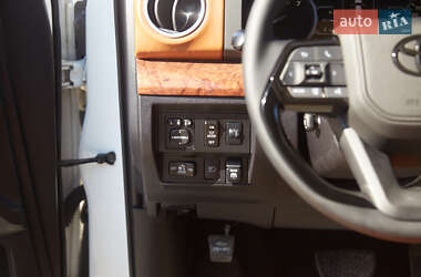 Пикап Toyota Tundra 2019 в 