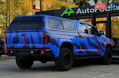 Пикап Toyota Tundra 2015 в 