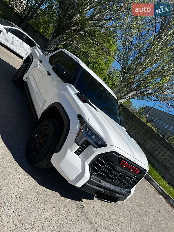 Toyota Tundra 2023