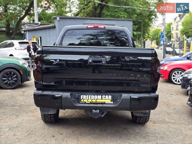 Пікап Toyota Tundra 2019 в Львові