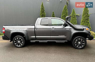 Пікап Toyota Tundra 2017 в 