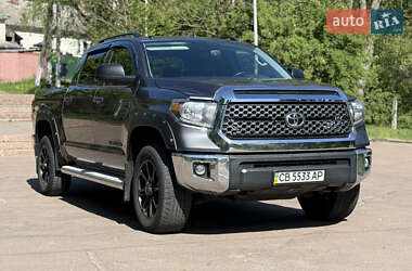 Пикап Toyota Tundra 2019 в 