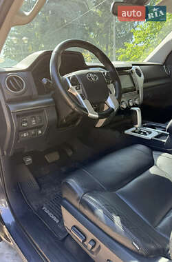 Пикап Toyota Tundra 2019 в 