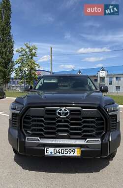 Пикап Toyota Tundra 2023 в 