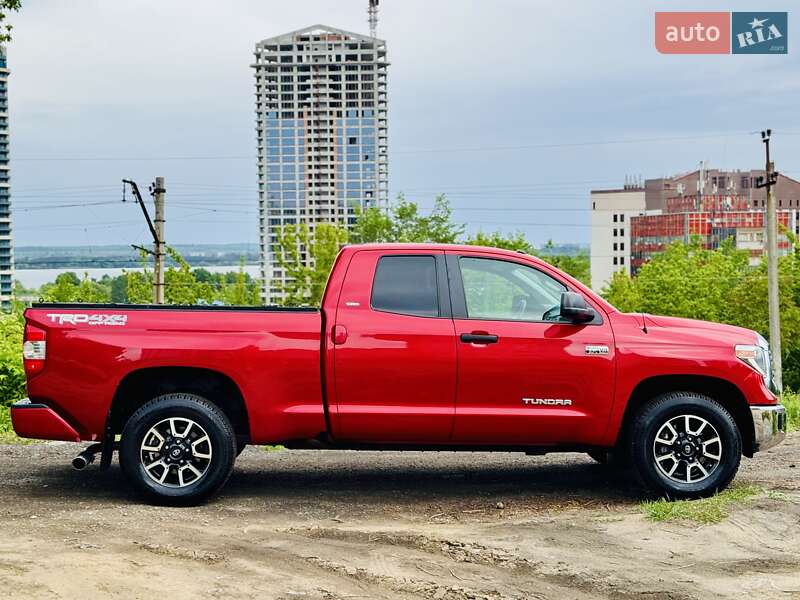 Пікап Toyota Tundra 2018 в Дніпрі