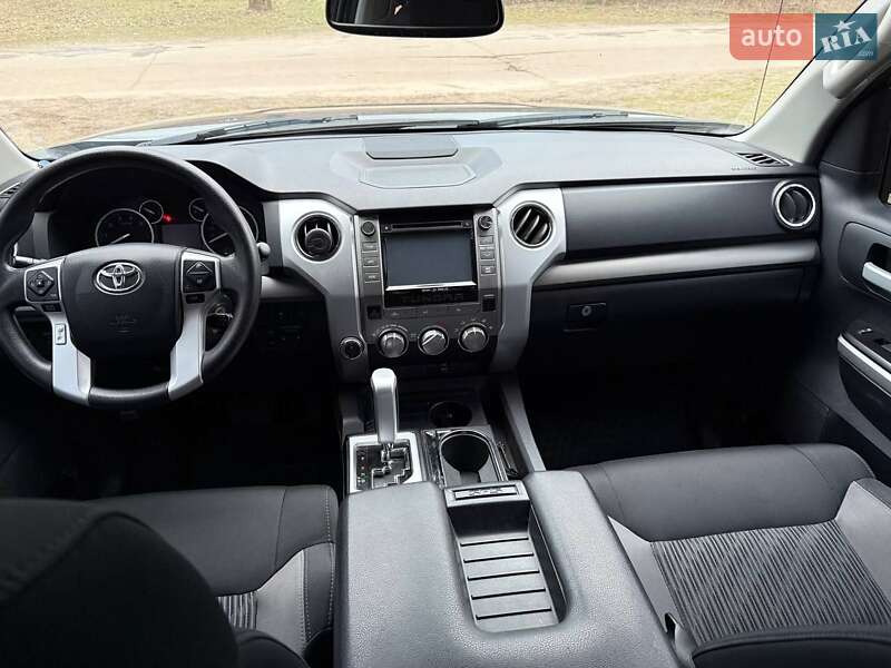 Пікап Toyota Tundra 2015 в Прилуках