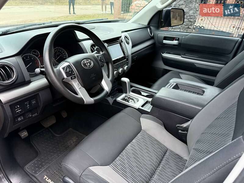 Пікап Toyota Tundra 2015 в Прилуках