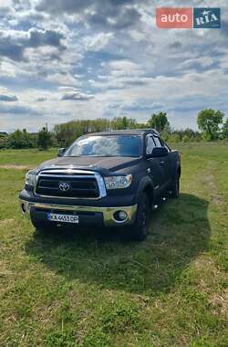 Пикап Toyota Tundra 2010 в Чернигове