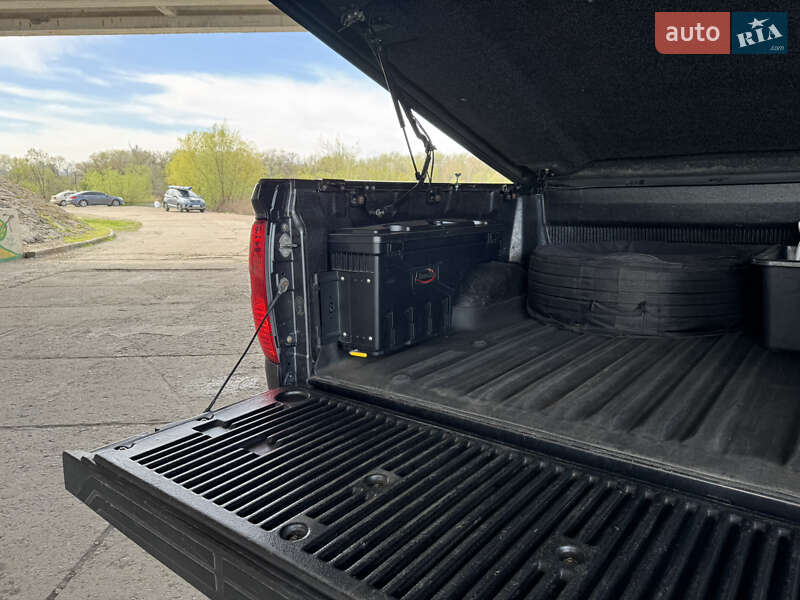 Пікап Toyota Tundra 2014 в Києві