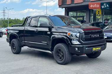 Пикап Toyota Tundra 2016 в Черновцах