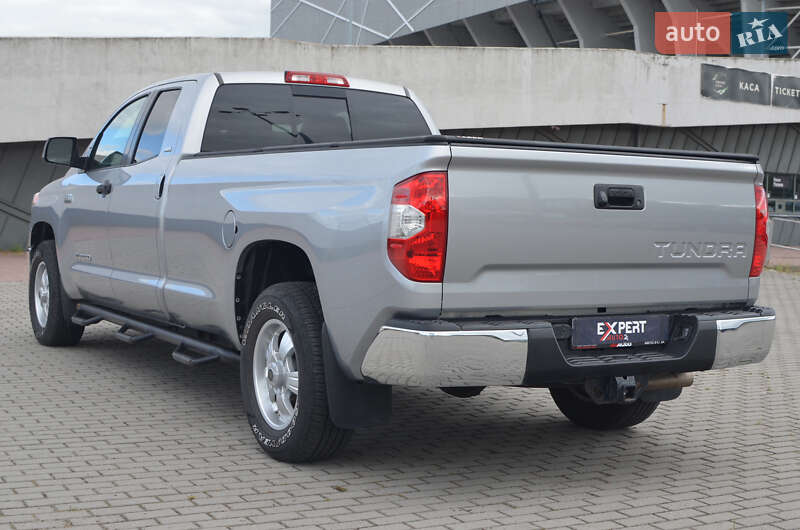 Пикап Toyota Tundra 2017 в Львове