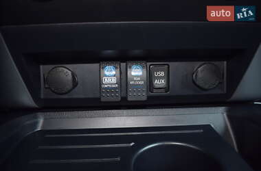 Пикап Toyota Tundra 2017 в 