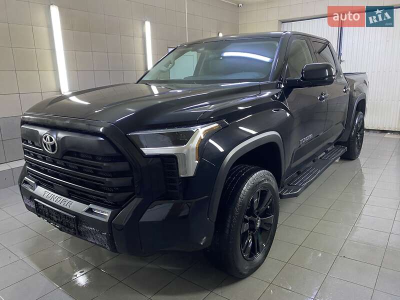 Toyota Tundra 2024