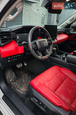 Пікап Toyota Tundra 2023 в Дніпрі