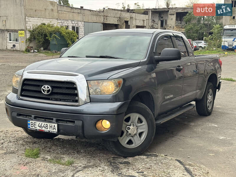 Toyota Tundra 2008