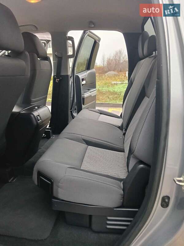 Пікап Toyota Tundra 2016 в Києві