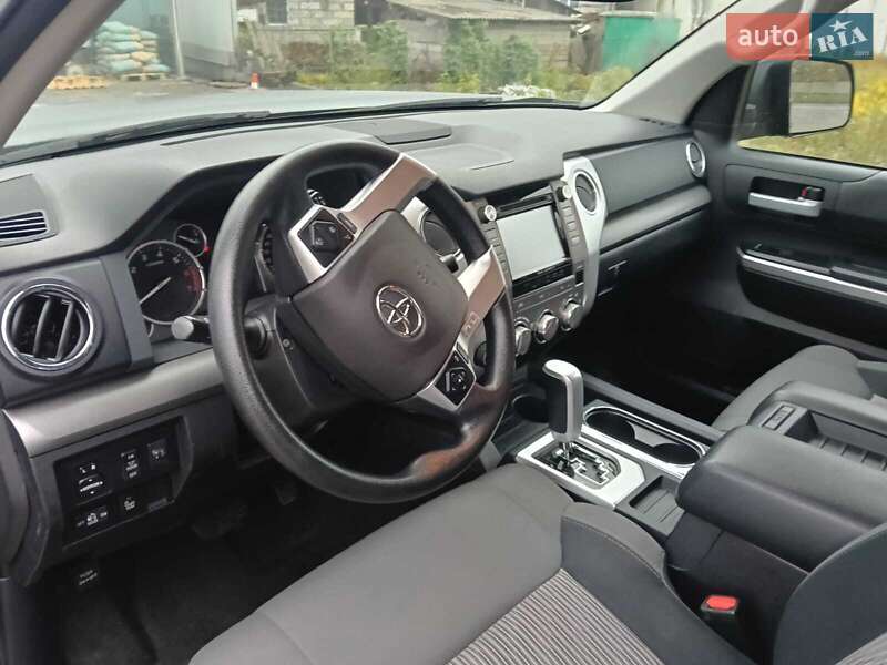Пікап Toyota Tundra 2016 в Києві