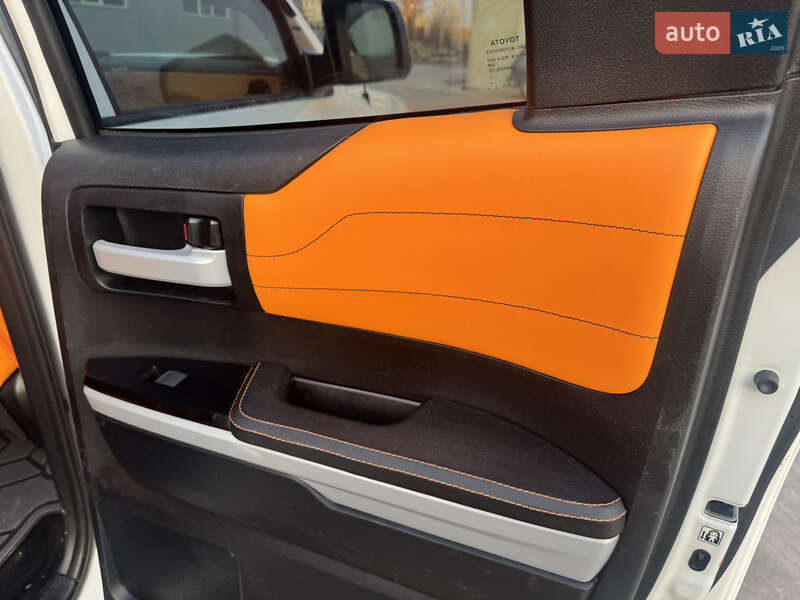 Пікап Toyota Tundra 2018 в Вінниці