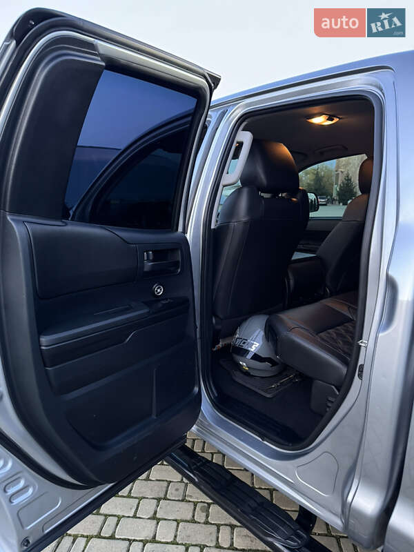 Пикап Toyota Tundra 2015 в Одессе