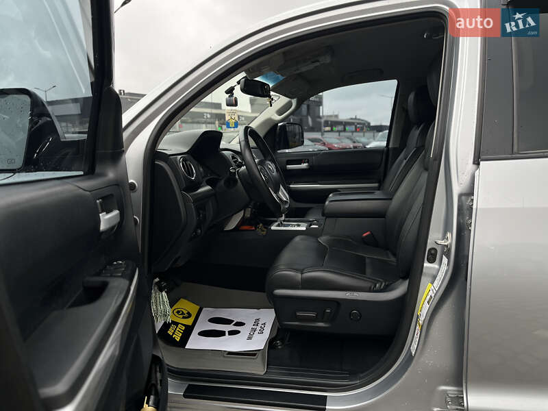 Пікап Toyota Tundra 2014 в Хусті