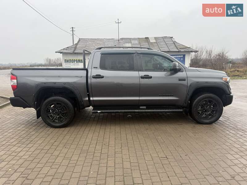 Пикап Toyota Tundra 2019 в Ивано-Франковске