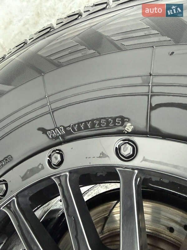 Пікап Toyota Tundra 2020 в Рахові