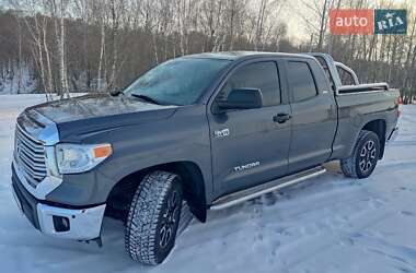 Пикап Toyota Tundra 2015 в Киеве