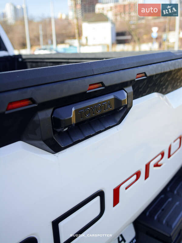 Пикап Toyota Tundra 2023 в Днепре