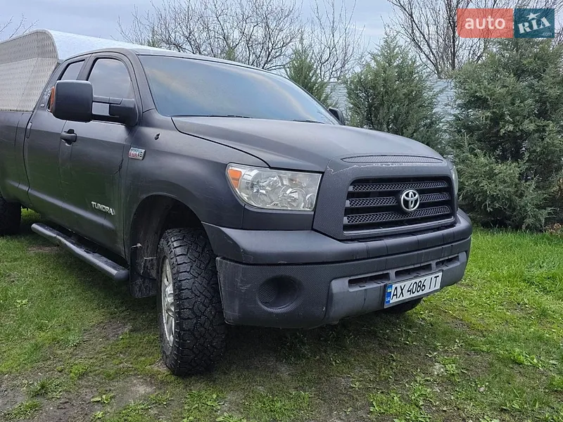 Toyota Tundra