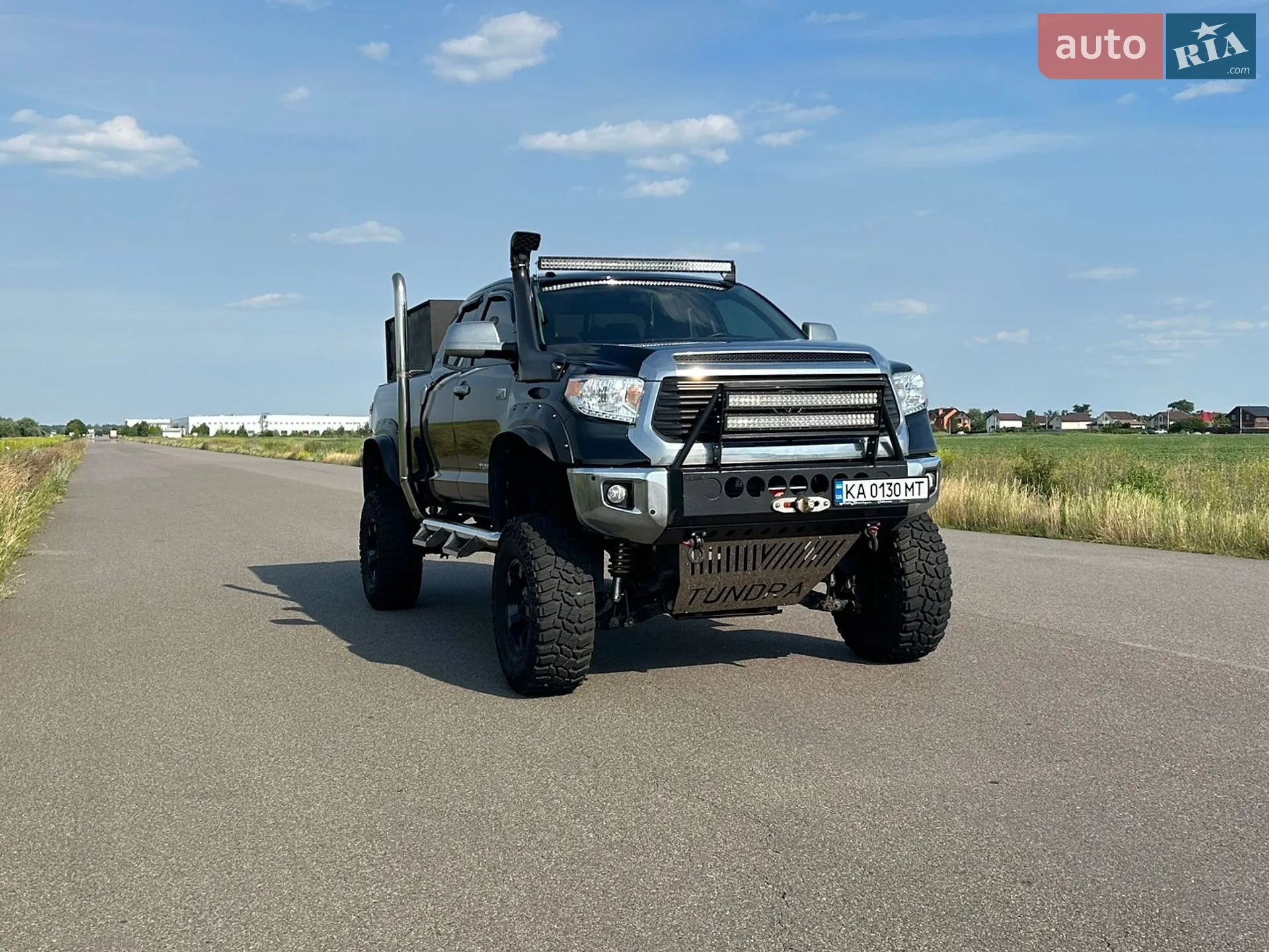 2014 Toyota Tundra - мініатюра 24