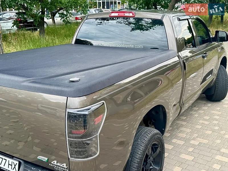 Toyota Tundra 2012 VIN 5TFUW5F19CX267128 фото оголошення 6 з 94