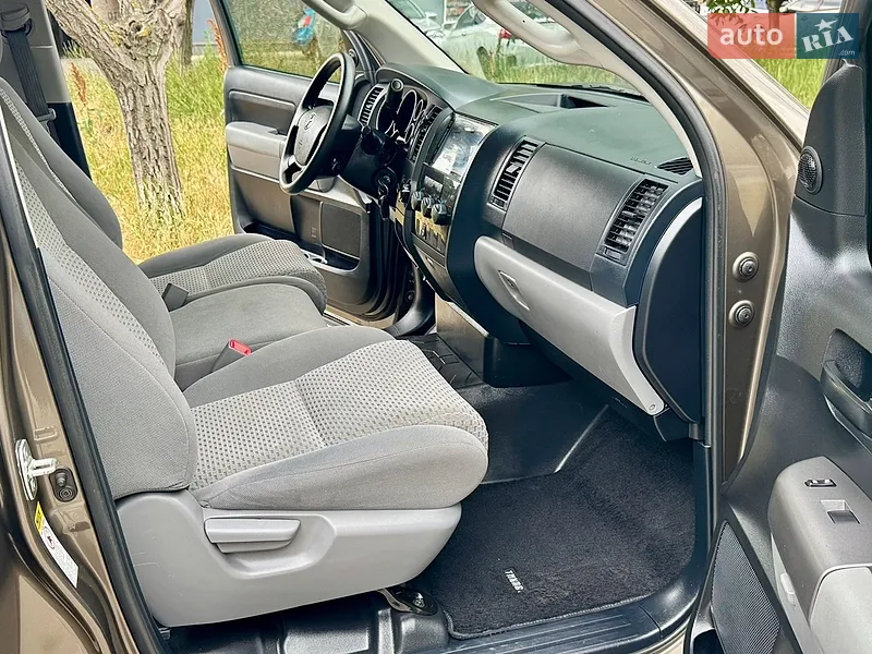 Toyota Tundra 2012 VIN 5TFUW5F19CX267128 фото оголошення 60 з 94