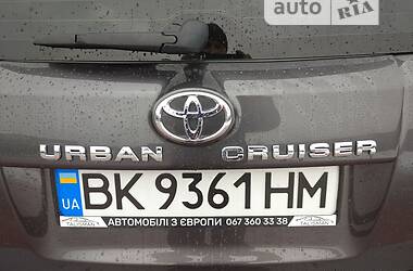 Внедорожник / Кроссовер Toyota Urban Cruiser 2009 в Сарнах