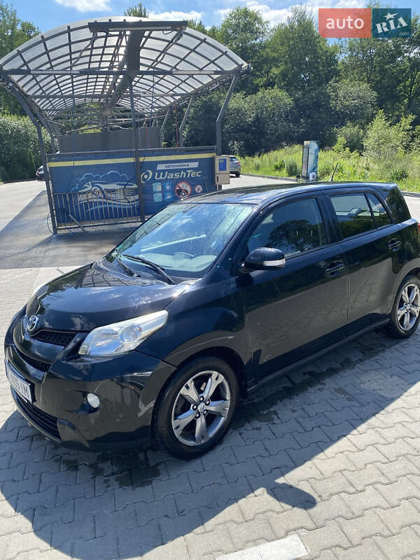 Toyota Urban Cruiser 2011 Toyota Urban Cruiser 2011