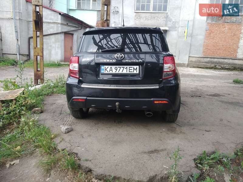 Внедорожник / Кроссовер Toyota Urban Cruiser 2009 в Львове