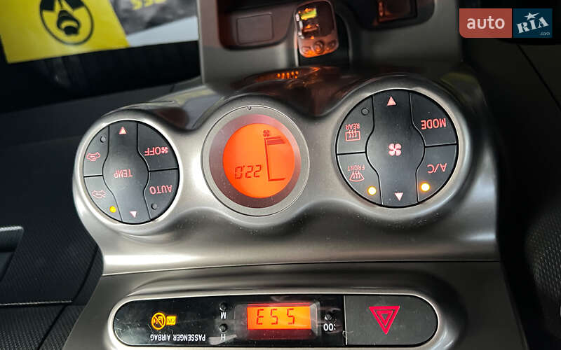 Внедорожник / Кроссовер Toyota Urban Cruiser 2011 в Львове