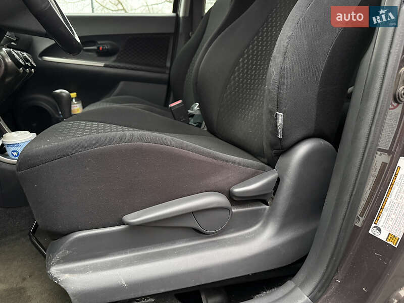 Внедорожник / Кроссовер Toyota Urban Cruiser 2010 в Киеве