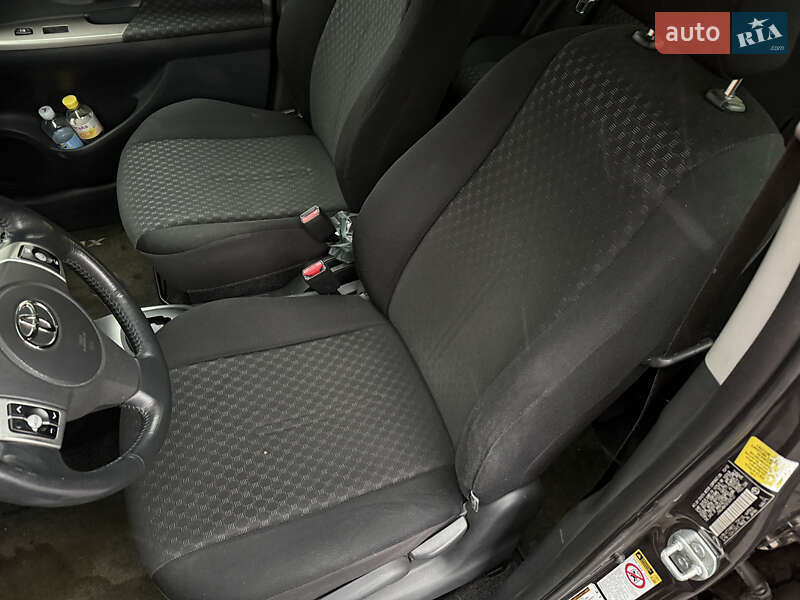 Внедорожник / Кроссовер Toyota Urban Cruiser 2010 в Киеве