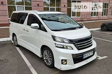 Мінівен Toyota Vellfire 2013 в Одесі