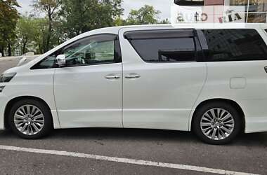 Мінівен Toyota Vellfire 2013 в Одесі