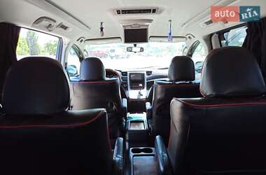 Мінівен Toyota Vellfire 2010 в Києві