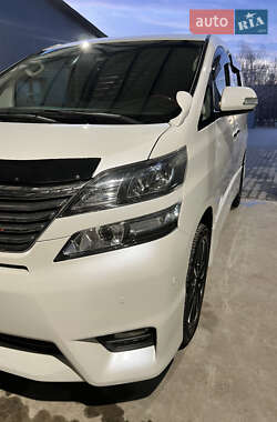 Минивэн Toyota Vellfire 2009 в Черновцах