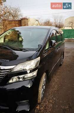 Мінівен Toyota Vellfire 2010 в 