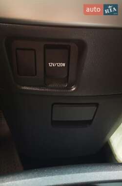 Мінівен Toyota Vellfire 2010 в 