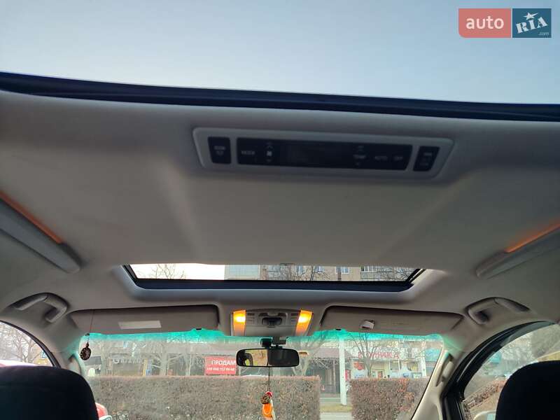 Мінівен Toyota Vellfire 2011 в Чорноморську