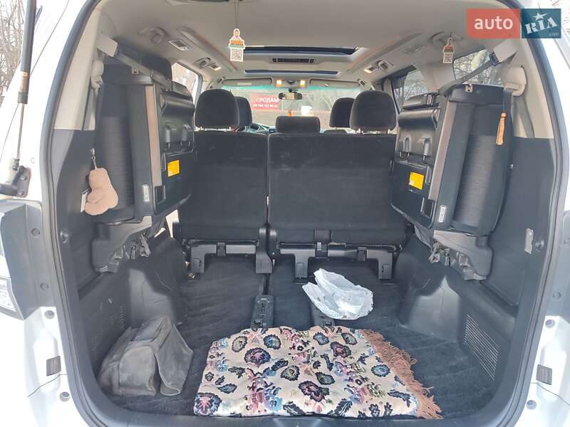 Мінівен Toyota Vellfire 2011 в Чорноморську